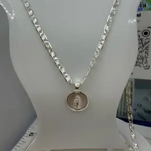 925 Sterling Silver Chain and Pendant 18”High Quality Solid Silver Italian (( cadena Y Dije De Plata 18”Pulgadas Alta calidad solido plata Italiana
