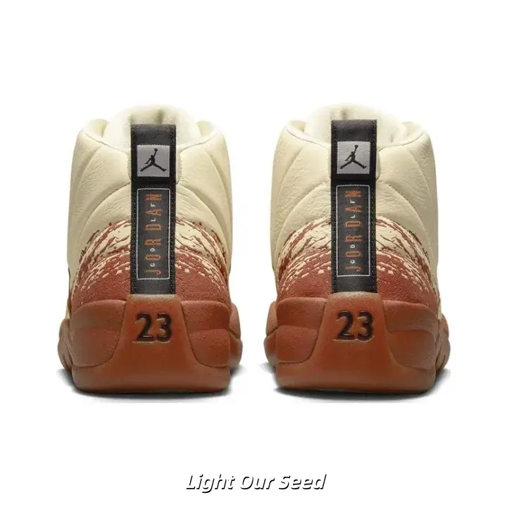 Unisex Beige Rust Brown Gradient Mid-Top Retro Basketball Sneakers, Metal Lace Lock Cream Traction Rubber Outsole Lace-Up Breathable Street Casual Sports Shoes For Daily Wear