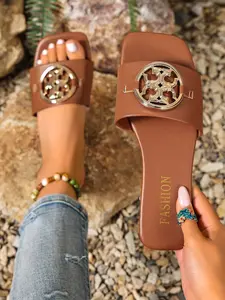 Korean Style Metal Logo Women Slippers, Soft Sole Anti-Slip Design, Versatile Commuter Sandals, Open-Toe Fashion Summer Footwear for All Seasons