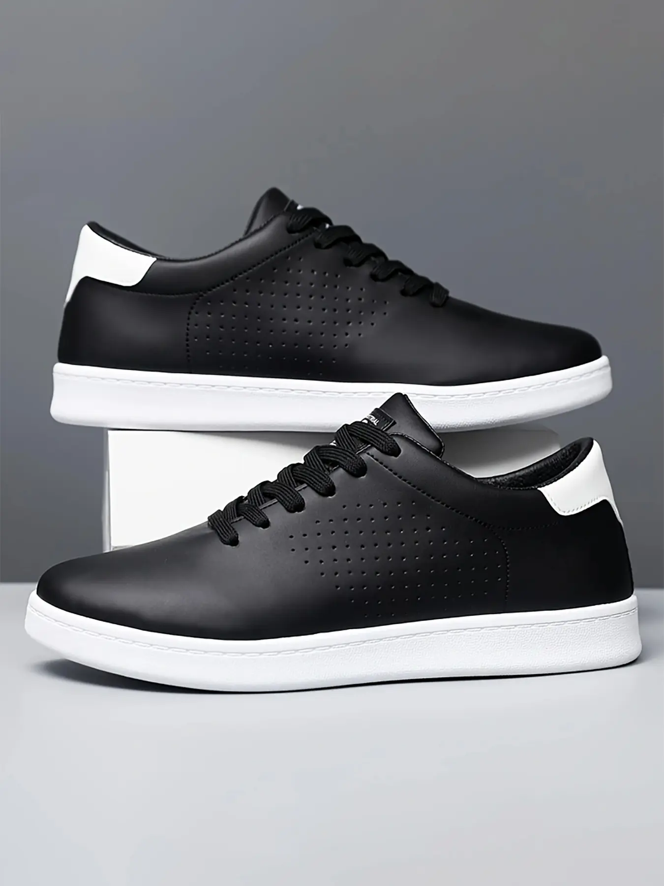 Men's Fashion Breathable Low-Top Skate Shoes, Trendy Walking Sneaker, Footwear Sneakers, Comfortable Anti-Slip Lace-Up Casual Sports Shoes for Outdoor Activities, Casual Athletic Sneakers, Casual Skateboarding Shoes