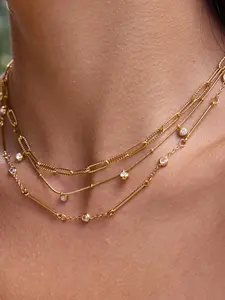 Ladies' Gold Necklace Classic Style Neck Accessory 18k Gold-Plated Stainless Steel Waterproof Strap, White Zircon Twisted Cross Chain, Bohemian-Style Jewelry Beach Resort-Style Necklace, A Must-Have for Summer Travel