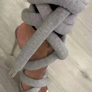 Cloud Knot Luxe Heels - Stylish Grey Knotted Design with High Heel Comfortable for All-Day Wear