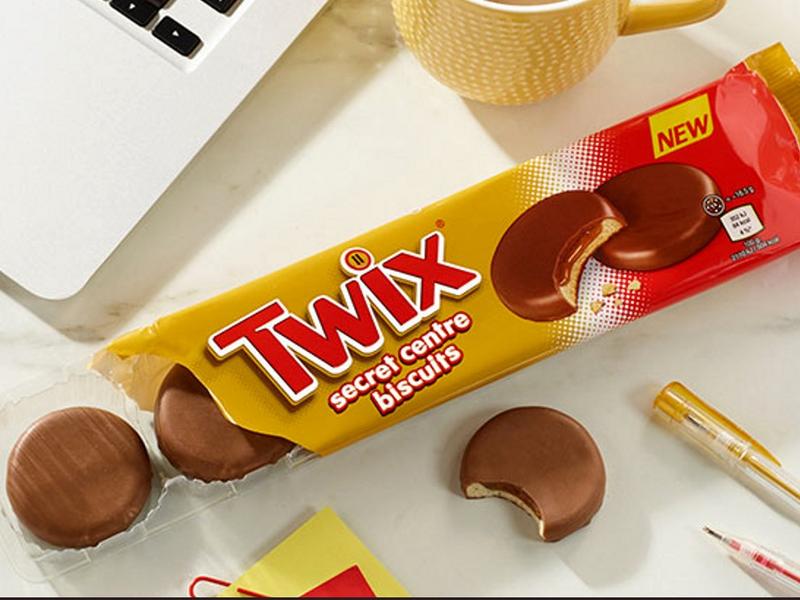 TWIX SECRET CENTRE BISCUITS (from UK) Snack Cookie