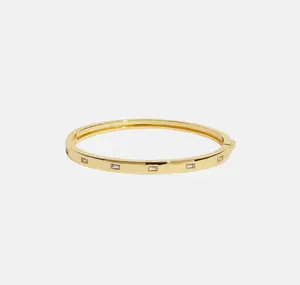 THE STACKABLE CLICK BANGLE