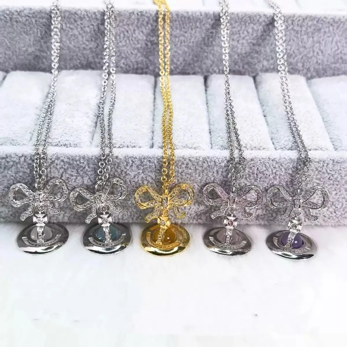 Y2K Style Queen Mother West Mini Little Saturn Pearl BowPin 3D Planet Necklace Premium Titanium Alloy Durable Jewelry for Daily Wear & Parties