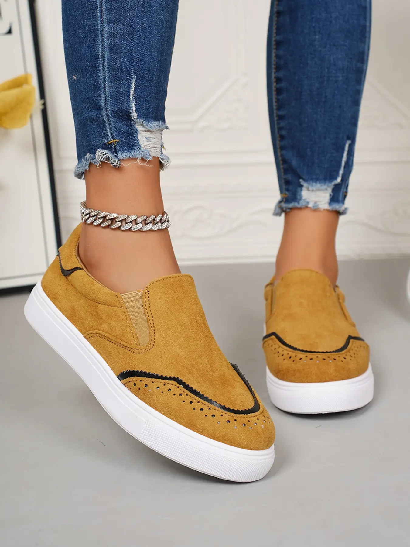 Women's Casual Suede Brogue Shoes, Elastic Side Slip-On Loafers, Sole, Comfortable and Stylish Footwear for Everyday Wear