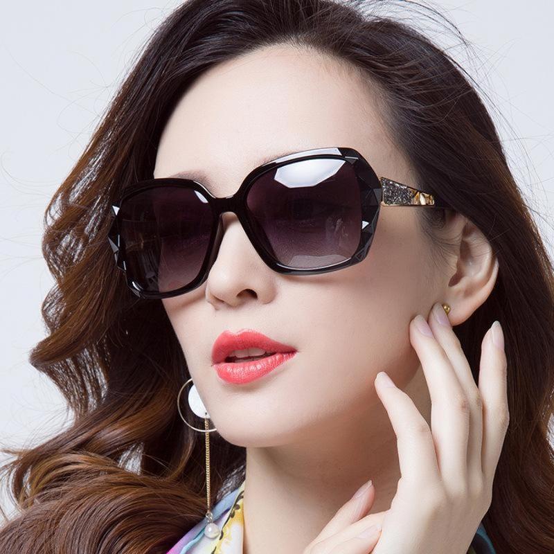 2026 new women's sunglasses trendy fashion large frame sunscreen sunglasses vacation retro sunglasses Sunglasseswomen Sunglasswomen Windproof Polarized