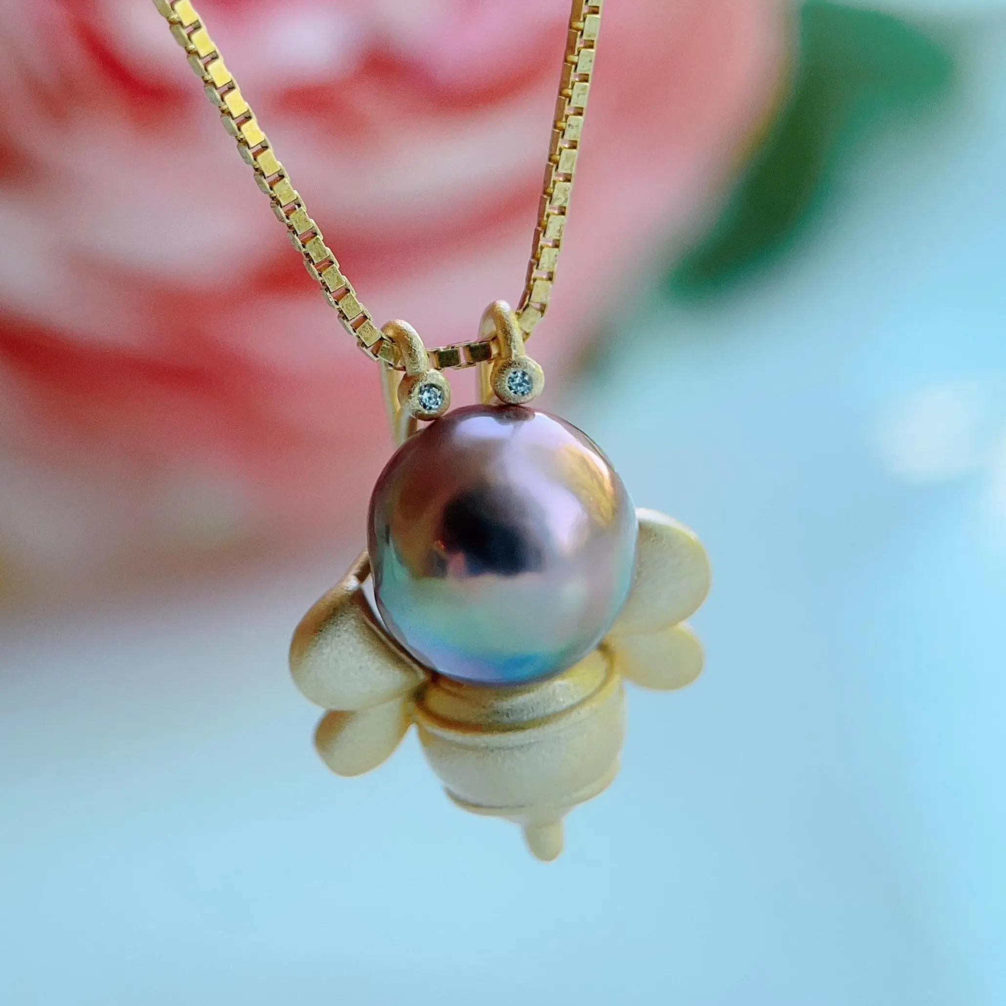 PISWENCY Freshwater Pearl Bee Pendant Necklace, Rare Color Freshwater Pearl Pendant, 925 Sterling Silver Chain Jewelry, Gift for Her
