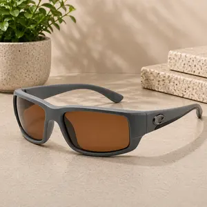Men’s Sport Sunglasses – Lightweight Polarized UV Protection Glasses for Beach & Daily Wear