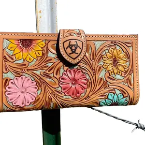 Sunflower Wallet with Floral Design, Decorative Elements, and Brown Leather, Ideal for Everyday Use