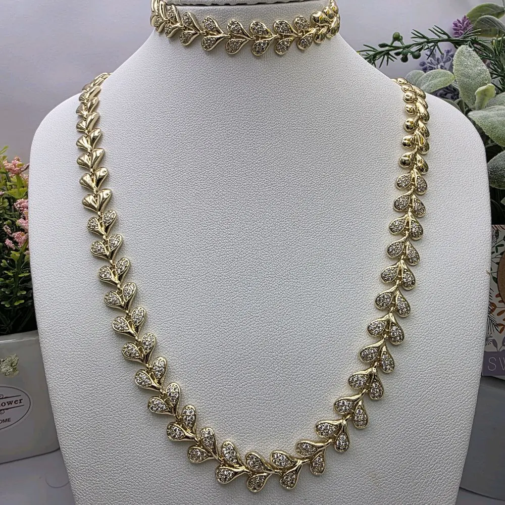 # 0341 14k Gold Plated High-Quality Diamond Accent Jewelry Set - 18" Necklace  7" Bracelet