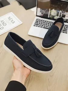 Men's Retro Tassel Slip-on Loafers Light Business Casual Style Velvet Soft Surface Lightweight Anti-slip Outsole Classic Tassel Decoration For Daily Commute Office Casual Driving Versatile Wear