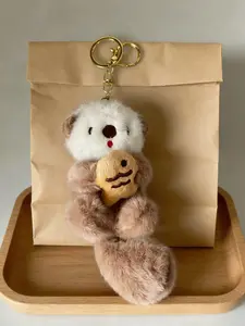Cute Seal Plush Toy Keychain, Adorable Seal Figurine Holding Fish Pendant, Perfect Birthday Gift, Car Key Chain, Bag Decoration, Practical Addition, Cute Animal Design, Fuzzy Keychain