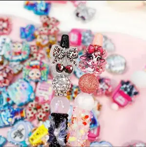 30pcs Random cartoon style acrylic beads(Mainly cartoon characters), perfect for use with beadable pens and beadable keychains. Handmade Crafts