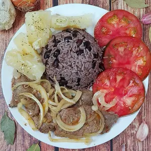 Comida cubana, proyecto hecho, para tu comodidad