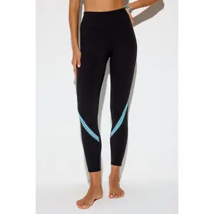 Om Lotus 7/8 Legging - Black