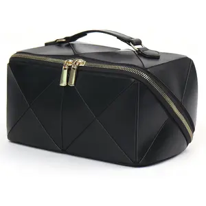 Travel Makeup Bag Large  Bag for Women, Open Flat Make up Bag Portable Skincare Bag with Handle (Black)