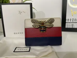 Pre-owned GUCCI wallet wallet Bee Queen Margaret Compact Wallet