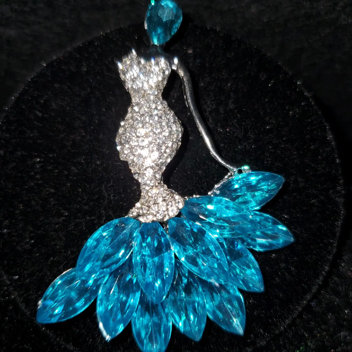 Exquisite Rhinestone and Gem mermaid Brooch  Silver White Teal