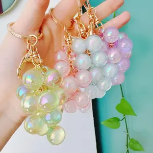 Grape Keycha, Creative Cute Bubble Jelly Grape Cluster Keychain Emulational Fruit Car Key Students' School Bag Pendant Gift