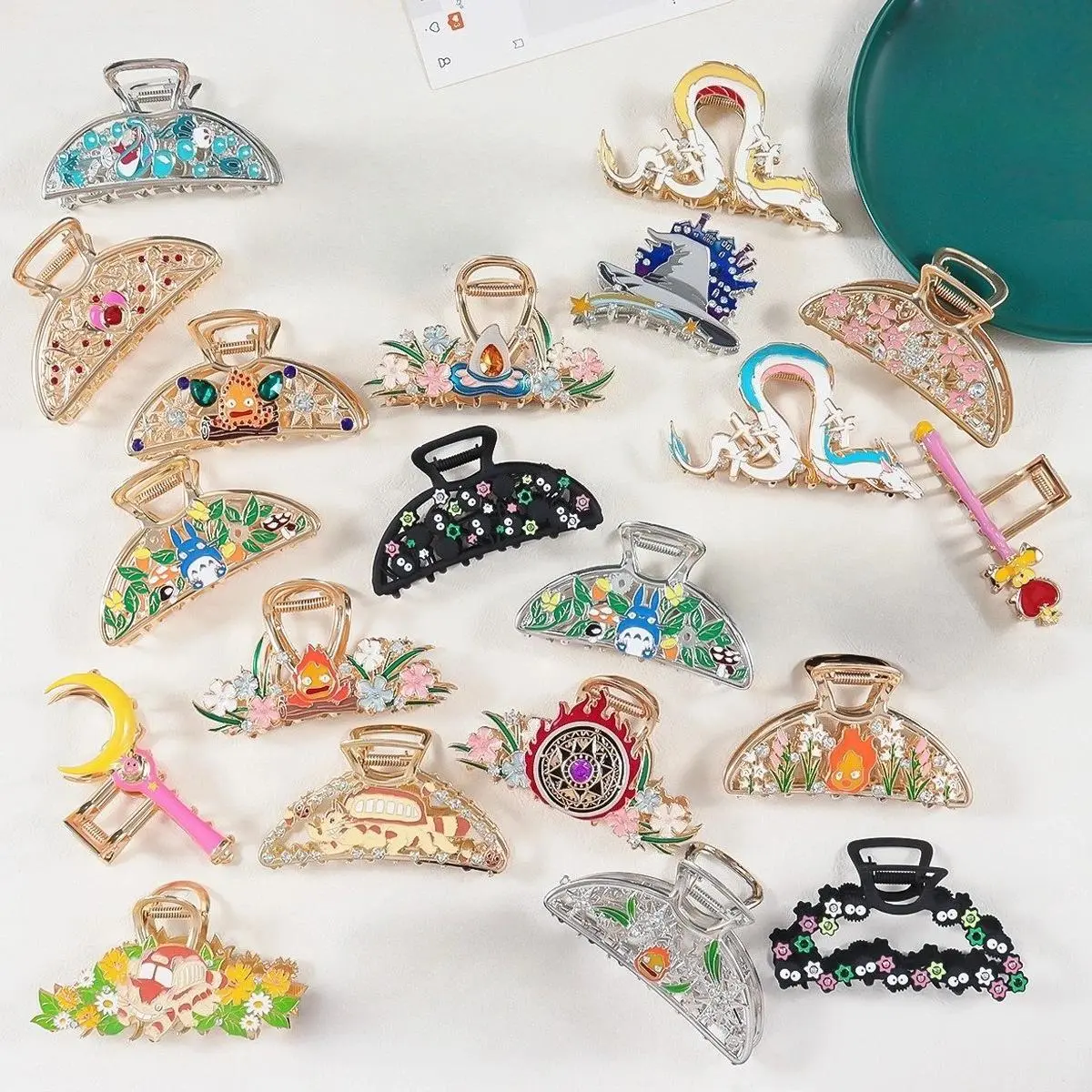New Japanese Style Cartoon Anime Peripheral Alloy Hair Claw Clips, Trendy Animal-Print Business Hair Accessories for Women (Ideal for Engagement & Memorial Day Occasions)