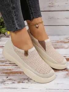 New Old Beijing Cloth Shoes for Women, Breathable Textile Casual Shoes, Soft Sole Anti-Slip Walking Shoes for All Seasons