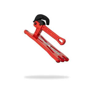 The Bigfoot (PV01). 1.5" Capacity.