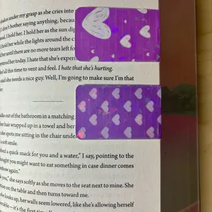 Purple Hearts Magnetic Bookmark | Laminated Book Mark | Bookish Gifts | Book lovers | Heart pattern | Holographic | Magnet | Cute Bookmark