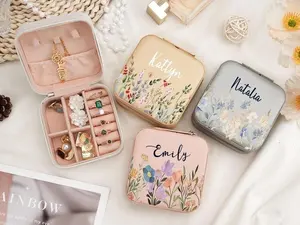 Personalized Square Jewelry Box, Custom Name Travel Case, Bridesmaid Gift, Wedding Favor, Mother's Day Gift, Bridal Party Gift, Gift for Her