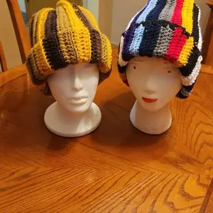 Handcrafted Multicolor Crochet Beanie Hat for Men - Stylish Hooded Knitwear