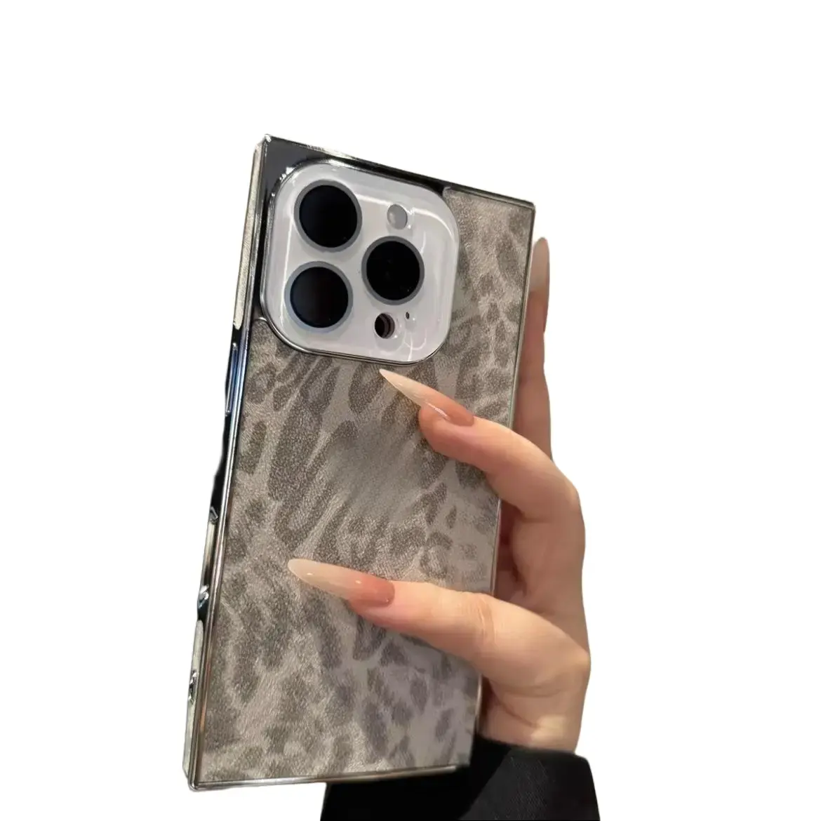 Customized 1.5mm TPU Leopard Print Square Phone Case with HD Lens Film & Leatherette Grip for iPhone 17 Pro Max/Air, 16, 15, 14, 13, 13 Pro Max - Scratch-Resistant, Shockproof, Anti-Drop, Anti-Fingerprint Protective Cover