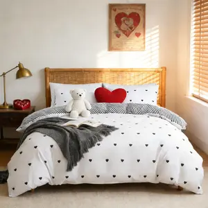 3pcs Heart Pattern Duvet Cover Set, Reversible Design, Includes 1 Duvet Cover & 2 Pillowcases, Durable Material, Perfect Gift for Dorm Rooms