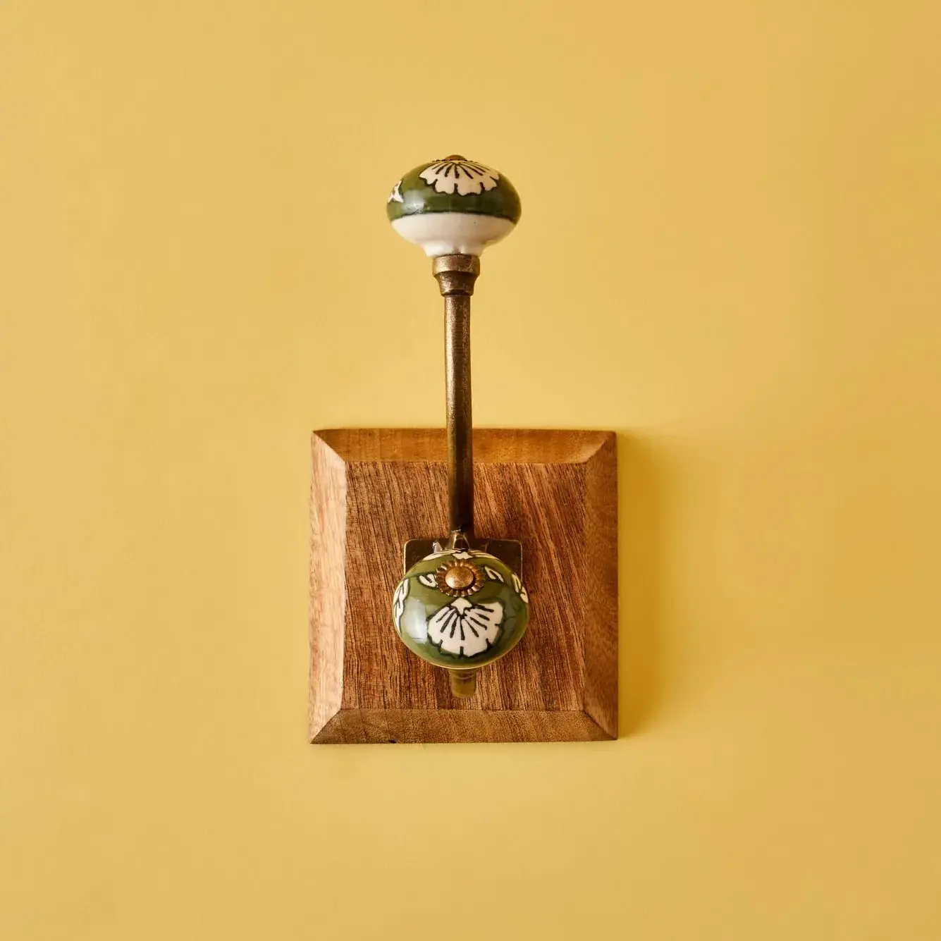 Alice Rustic Modern Rustic Hook with 6.3" Decorative Ceramic Knob, Natural Grain Home Organizer Hook
