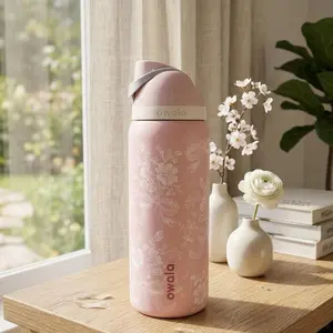 Owala Freesip 30oz Girl Pink Ribbon Toile UO Urban Outfitters Cup Bottle New Box