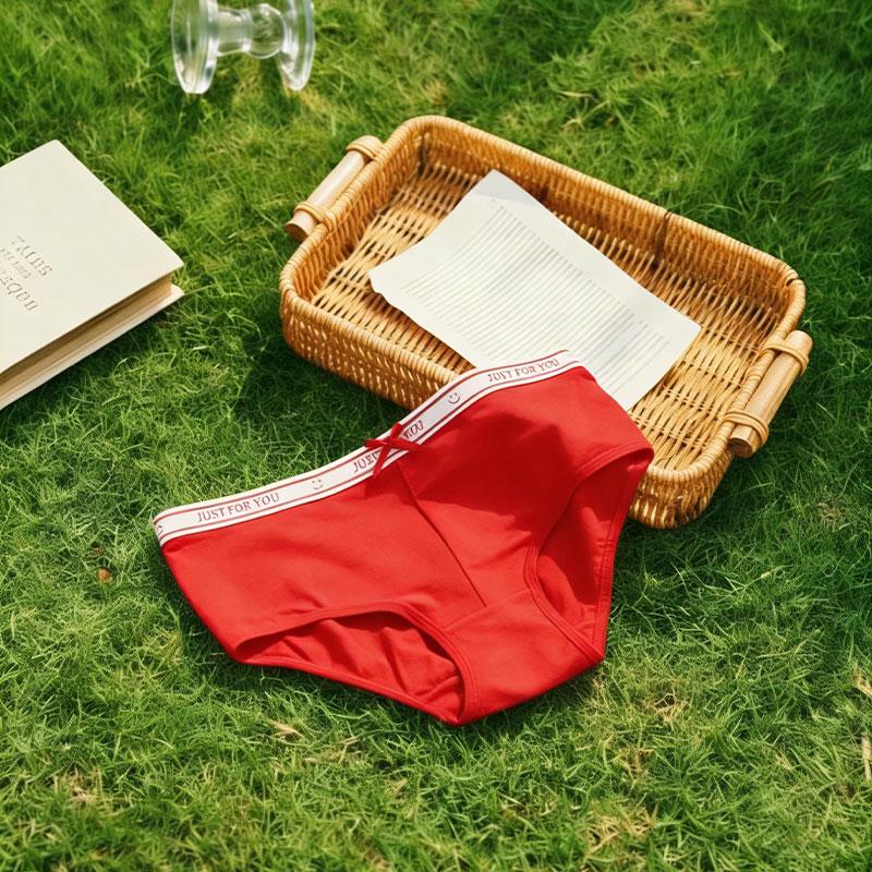 8pcs women’s panties with letter waistband and bow detail, cotton, breathable, butt-lifting, skin-friendly, suitable for everyday wear and dates, triangle cut