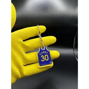 Basketball Player Keychain – Iconic Hoops Stars Collectible Gift for Fans, Men, Women & Collectors – Sports Accessory