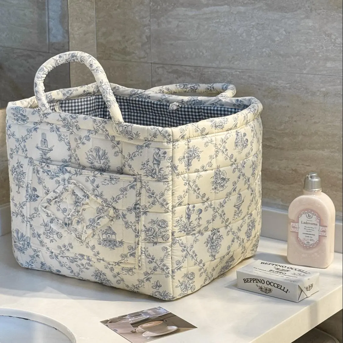 Blue Flower Household Organiser Storage Bag - 1 Bag, Washable Multi-Purpose Home Supply for Clothes Organization, Suitable for Many Storage Jobs