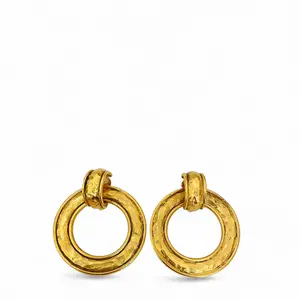 Pre-owned Chanel CC Hoop Clip On Earings Gold Plated (035sc)
