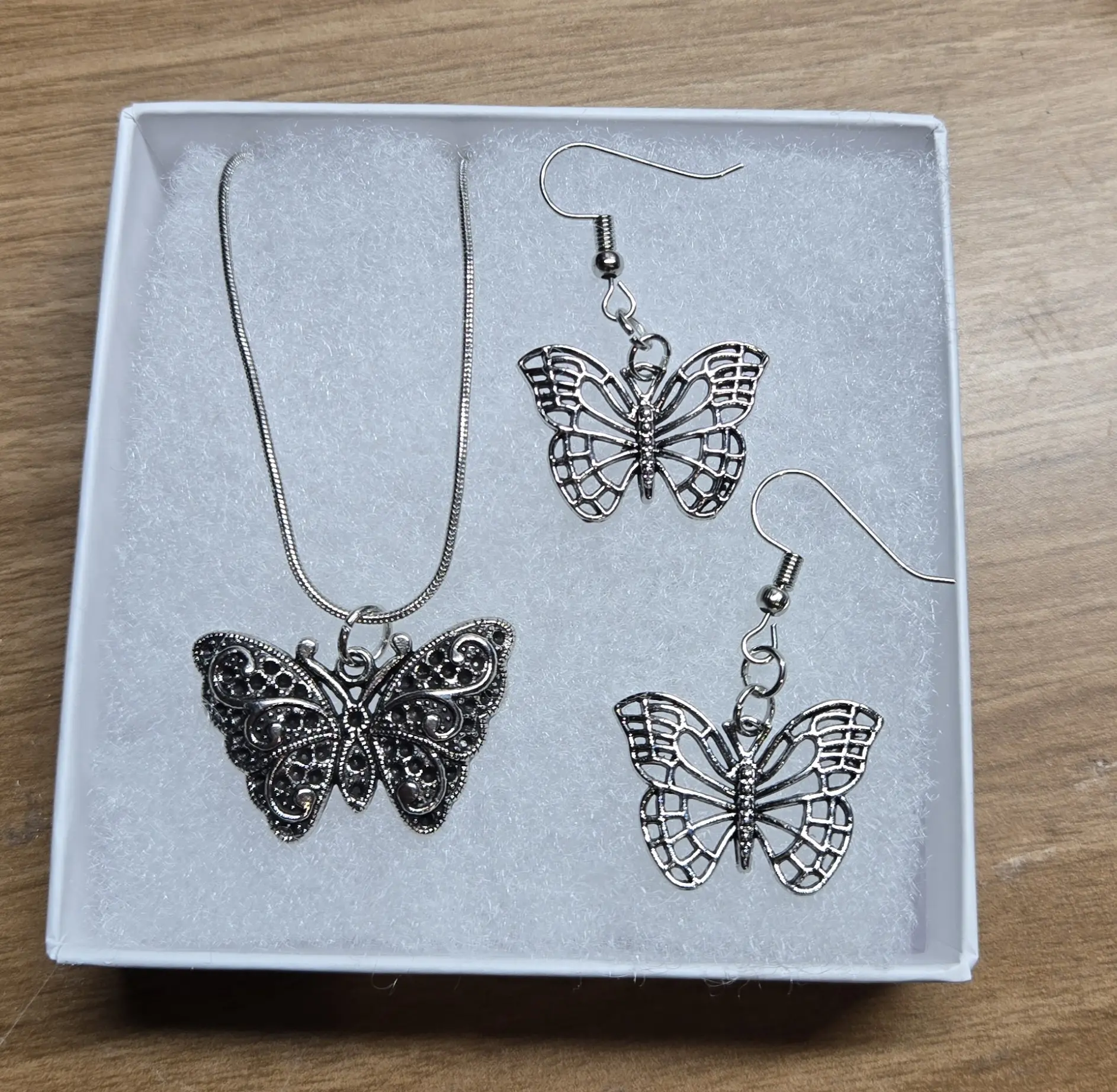 MamaBGifts Butterfly Necklace and Earring Gift Set - 18" Silver Necklace with 1" Charm & Lightweight Lacy Earrings - Perfect for Glam Nights & Fabulous Days
