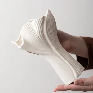 Matte Ceramic Vase Decor, Living Room Flower Holder, Luxury High-End Feel, Water-Cultivated Flowers, Vintage Creative Floral Arrangement, Decorative Flower Vase