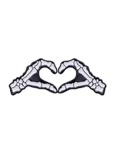 1 Pair Heart Shaped Skeleton Hand Design Brooch, Punk Rock Alloy Clothing Accessories For Daily Holiday Gift Love