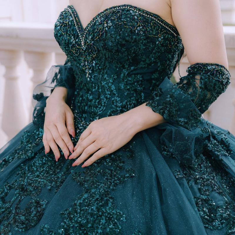 NO.25 Quinceanera Dress Green Red Champagne Removable Bell Sleeves Ball Gown Dress