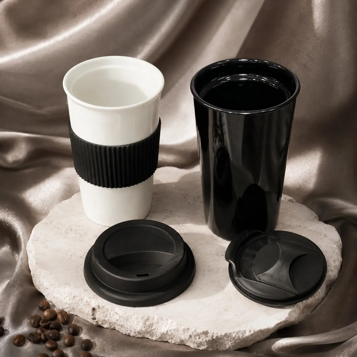 2-Pack Ceramic Reusable Travel Mug Set with Lids, Dia 3.54in Black & White Coffee Cups, Textured Grip Sleeve, Portable Drinkware for Coffee, Tea, Cocoa, Home, Office, Commute and Picnic, Each 11.8oz