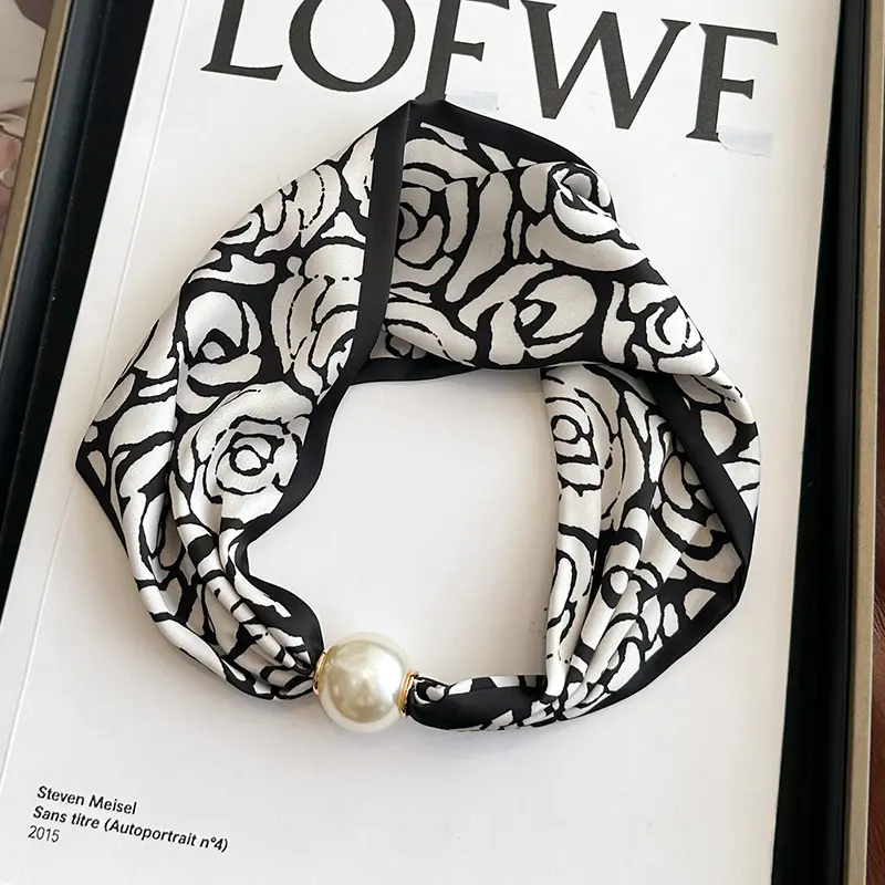 Black and White Rose Bead Button-Black