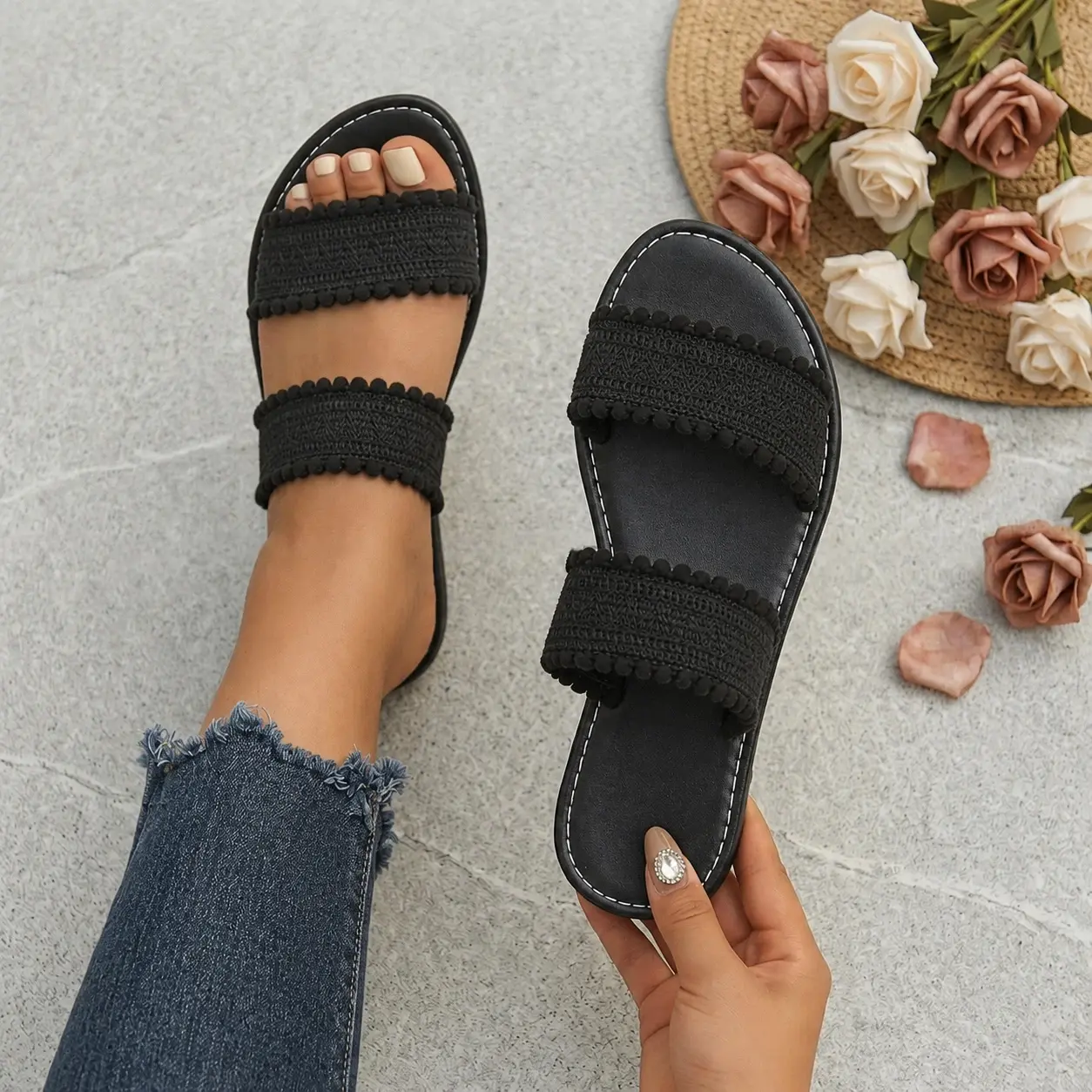 Women's Fashionable Plain Color Crochet Slides, Casual Comfortable Slippers for Summer, Lightweight Breathable Slippers for Beach Vacation, Chic Summer Footwear