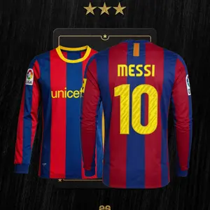 Soccer  Version/Home kit/Messi #10/Blues and Reds/Long Sleeves