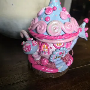 Candyland enchanted minnie house -illuminated OOAK by The  WILLOWSTAR