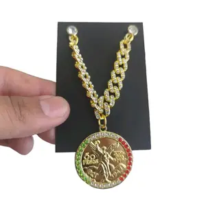 centenario pin accesorio para gorras, mochilas entre otras cosas