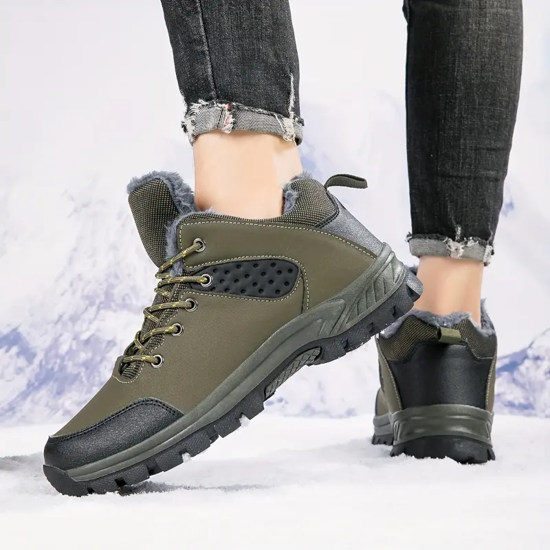 Men's Outdoor Hiking Shoes New Style Extra Velvet Thickened Trend Anti-slip Wear Low-heeled Hiking Boots Cross-country Shoes Couple Sneakers Ladies Warm Platform Shoes Hiking Boots