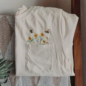 Sunflower Embroidered Pocket Tee Shirt - Cotton Pullover, Comfortable Summer Top, Embroidery Detail, Oversize Fit, Womenswear